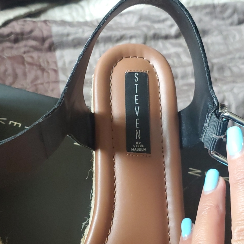 Wedge sandals - Picture 7 of 8